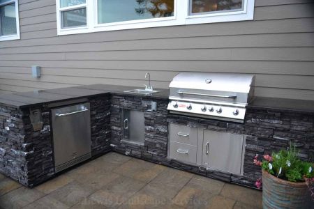 Outdoor Kitchen with Stainless Steel Components by Bull BBQ