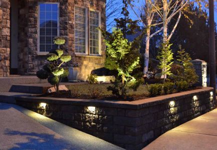 Segmental Retaining Wall (With Hardscape Lights Installed)